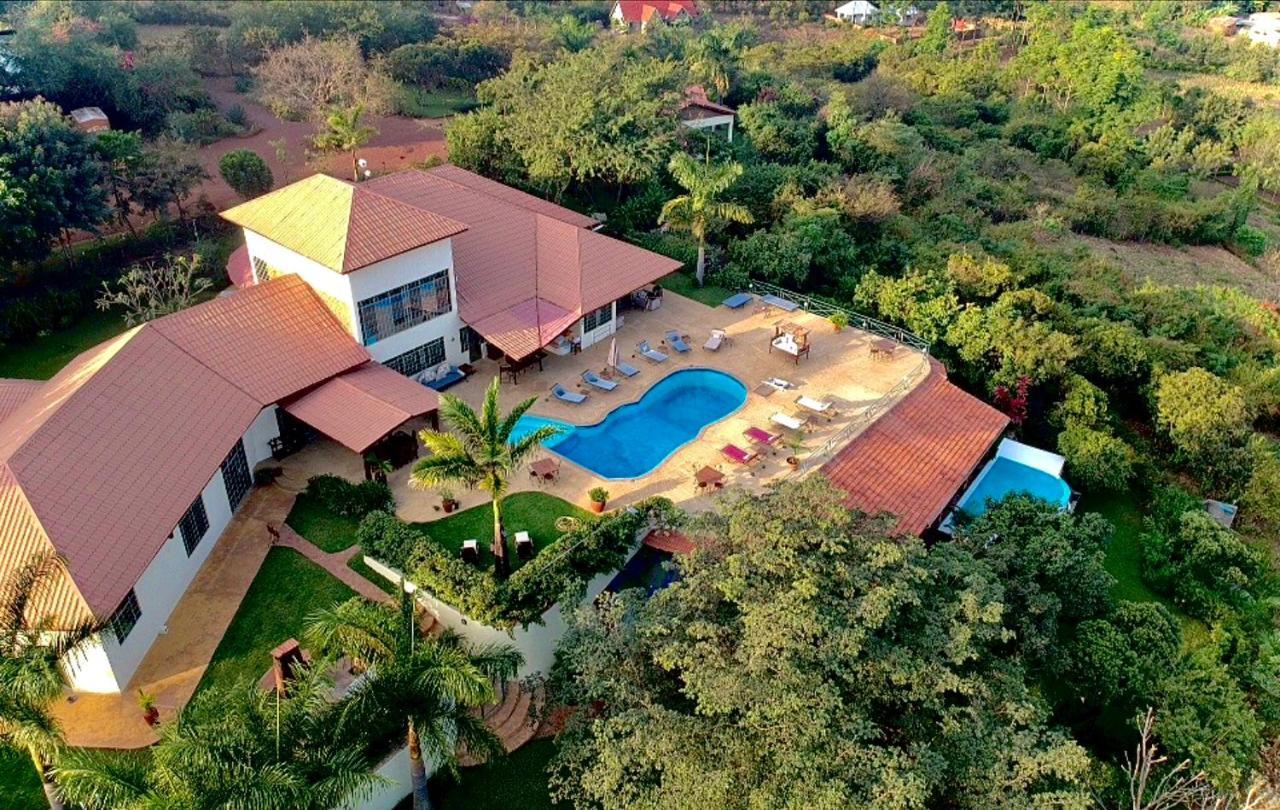 Pink Flamingo Boutique Hotel Moshi Esterno foto