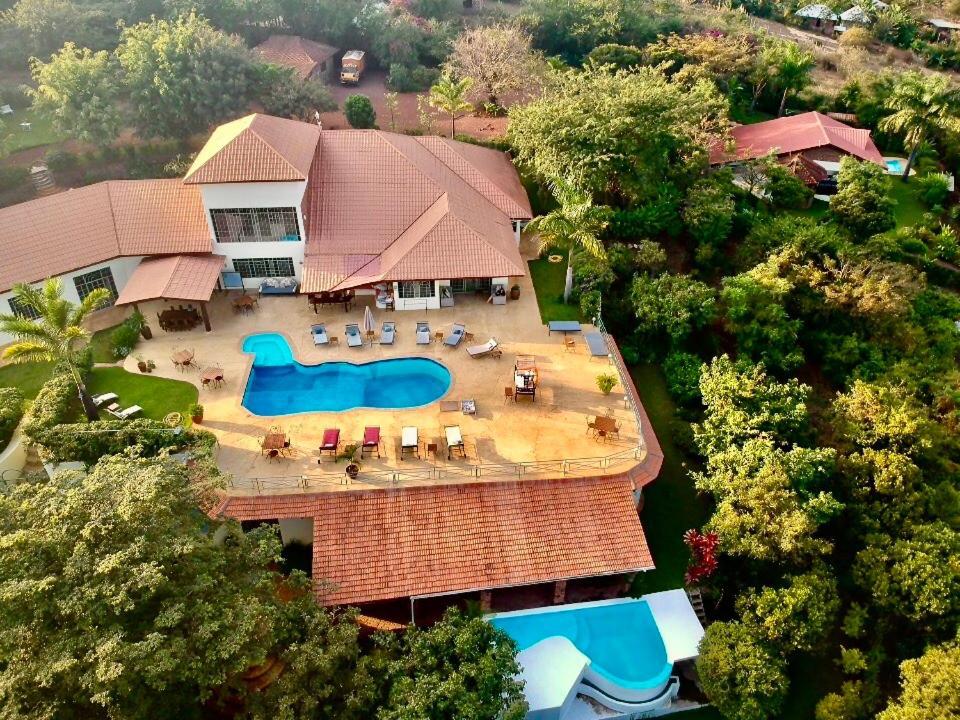 Pink Flamingo Boutique Hotel Moshi Esterno foto