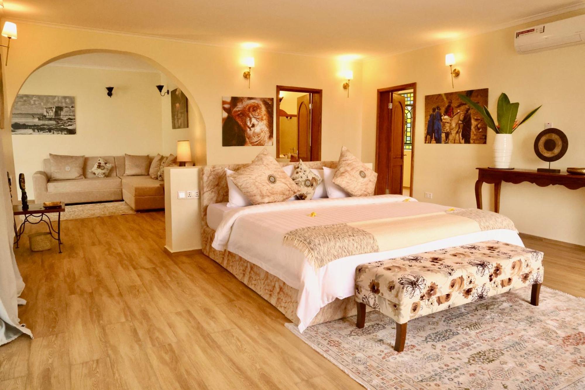Pink Flamingo Boutique Hotel Moshi Esterno foto